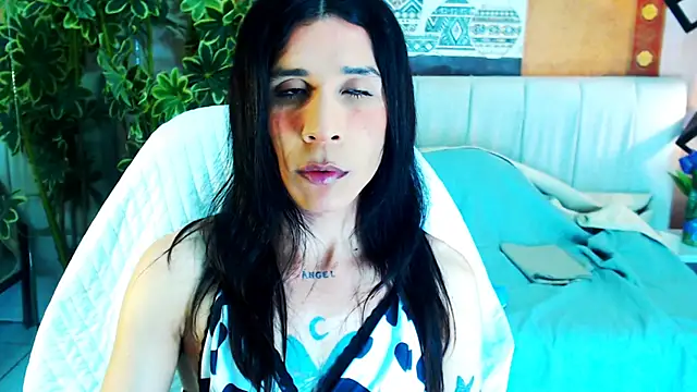 SaraSofia44 online show from 3, 7, 2026