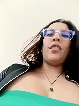 Lena-32 online show from 1, 4, 2026