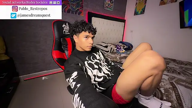 Snapshot of james_dreams_ chatting on 7, 4, 2026 james dreams online show from 7, 4, 2026