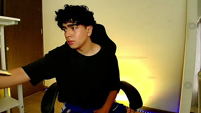  nickconnor01 online show from 8, 2, 2025