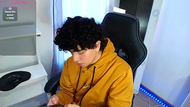  nickconnor01 online show from 22, 1, 2025