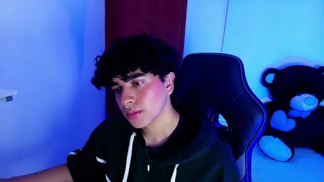  nickconnor01 online show from 20, 3, 2025