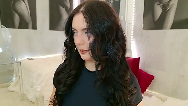 celia chanel online show from 17, 4, 2026