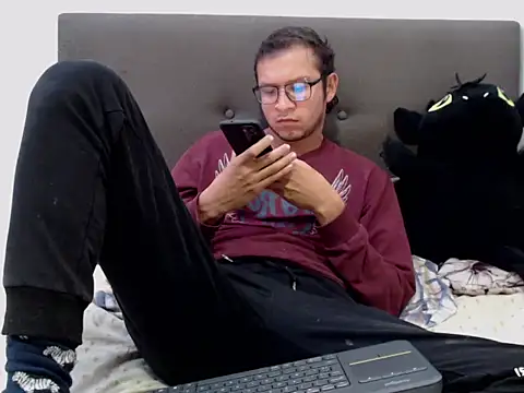 Snapshot of andy_loverxx chatting on 14, 2, 2026 andy loverxx online show from 14, 2, 2026