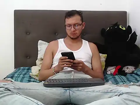 Snapshot of andy_loverxx chatting on 28, 2, 2026 andy loverxx online show from 28, 2, 2026