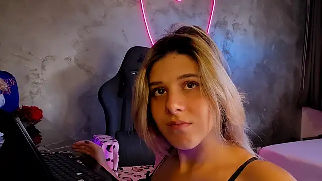 LeylaRosse online show from 29, 9, 2025