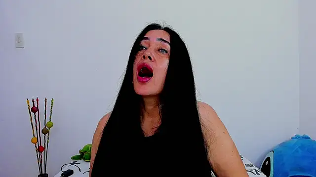 HorniestMilf online show from 4, 2, 2026