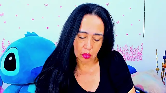 Snapshot of HorniestMilf chatting on 3, 6, 2026 HorniestMilf online show from 3, 6, 2026