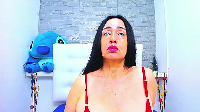 HorniestMilf online show from 24, 11, 2025