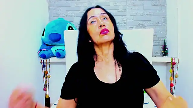 HorniestMilf online show from 13, 1, 2026