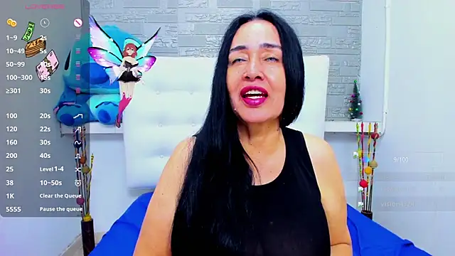 HorniestMilf online show from 17, 11, 2025