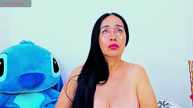 HorniestMilf online show from 21, 4, 2026