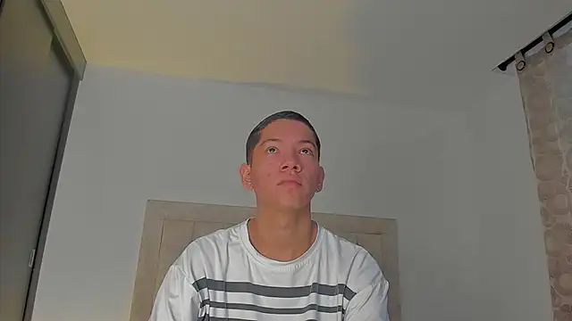 JulianRose 1 online show from 8, 1, 2026