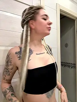 TwixCouple online show from 9, 1, 2026