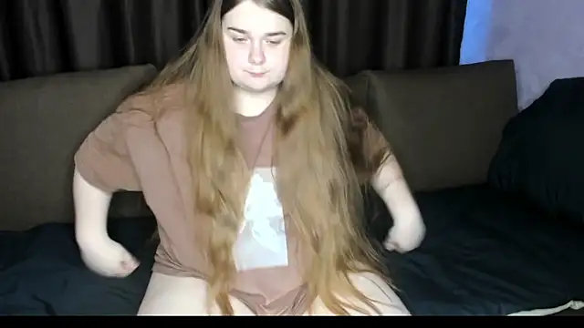 Snapshot of Aushpana chatting on 29, 10, 2025 Aushpana online show from 29, 10, 2025