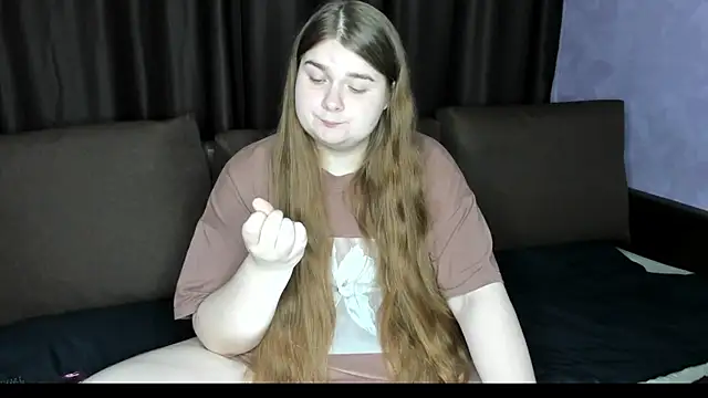 Snapshot of Aushpana chatting on 13, 11, 2025 Aushpana online show from 13, 11, 2025