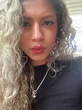 Snapshot of Melina-Smith chatting on 18, 3, 2025 Melina-Smith online show from 18, 3, 2025