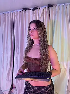 Snapshot of Melina-Smith chatting on 10, 7, 2026 Melina-Smith online show from 10, 7, 2026