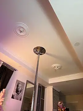 Melina-Smith online show from 13, 12, 2025