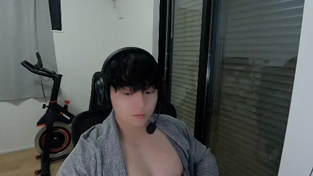 Snapshot of Tkcqcc chatting on 23, 10, 2025 Tkcqcc online show from 23, 10, 2025