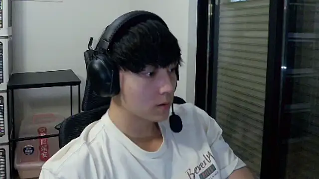 Snapshot of Tkcqcc chatting on 25, 2, 2026 Tkcqcc online show from 25, 2, 2026