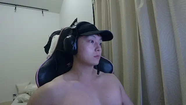 Snapshot of Tkcqcc chatting on 9, 12, 2024 Tkcqcc online show from 9, 12, 2024