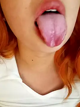 Eyleen 24 online show from 4, 2, 2025