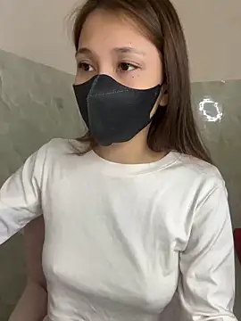 Pink Pretty online show from 28, 1, 2025