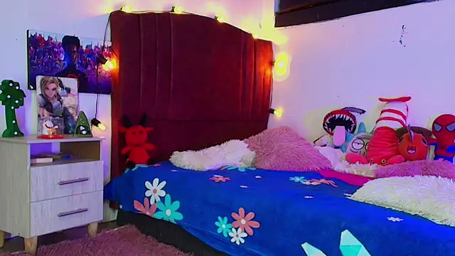 Snapshot of alisson_zafiro_ chatting on 2, 11, 2025 alisson zafiro online show from 2, 11, 2025