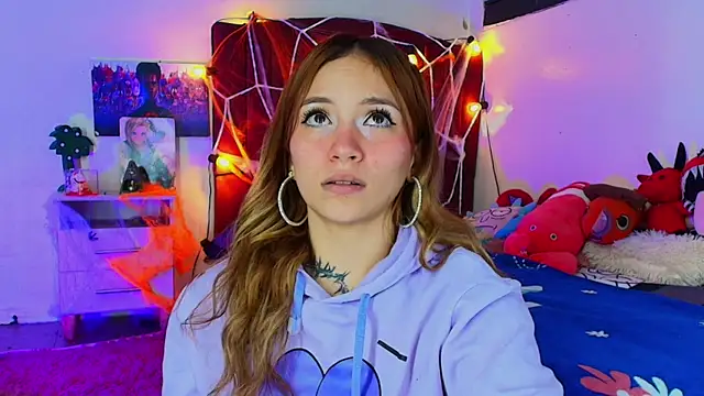 Snapshot of alisson_zafiro_ chatting on 22, 10, 2025 alisson zafiro online show from 22, 10, 2025