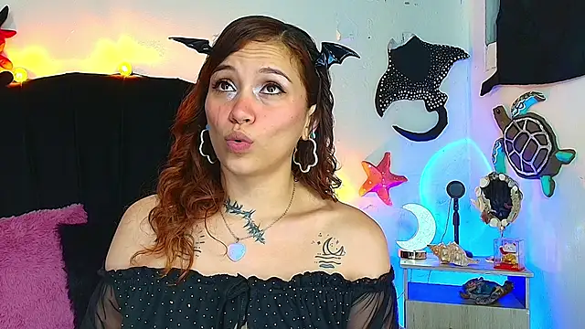 alisson zafiro  online show from 17, 7, 2026