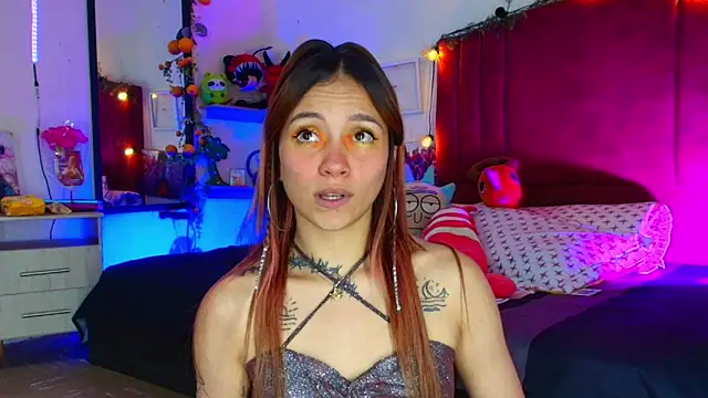 alisson zafiro  online show from 13, 1, 2026