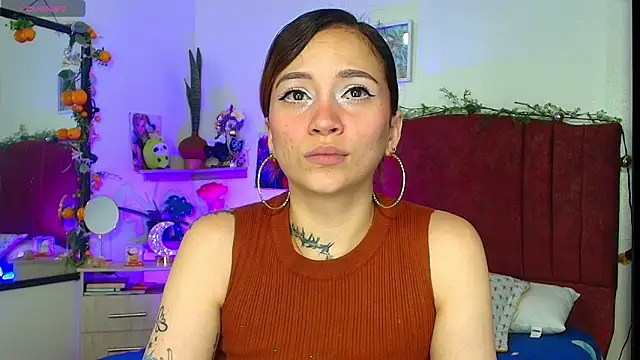 alisson zafiro  online show from 15, 4, 2026