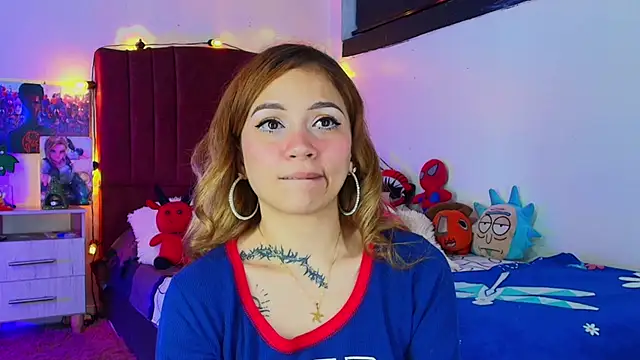 Snapshot of alisson_zafiro_ chatting on 13, 10, 2025 alisson zafiro online show from 13, 10, 2025