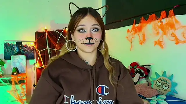 Snapshot of alisson_zafiro_ chatting on 27, 10, 2025 alisson zafiro online show from 27, 10, 2025