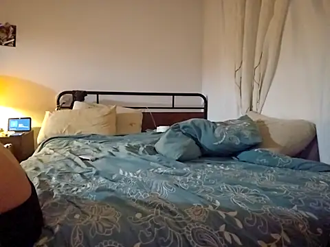 Poppalovesmamaafterhours online show from 16, 2, 2025