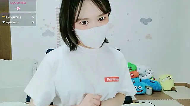 Snapshot of _Iroha_99 chatting on 24, 7, 2026 Iroha 99 online show from 24, 7, 2026