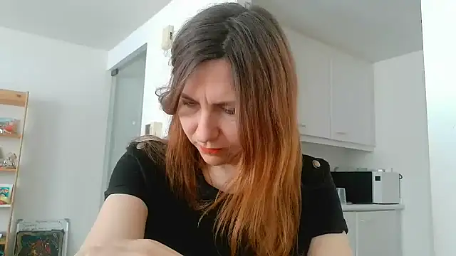 JasmineGlamour online show from 20, 4, 2026