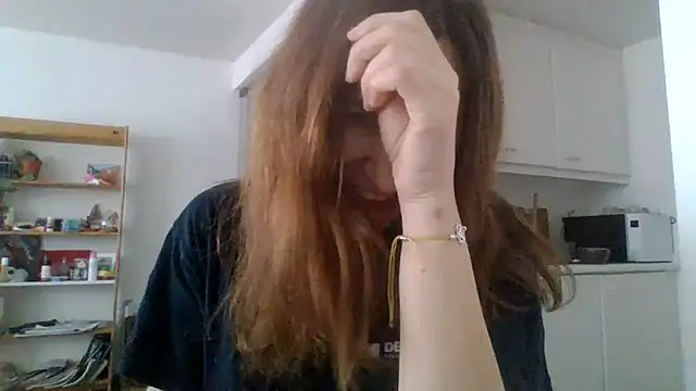 JasmineGlamour online show from 17, 4, 2026