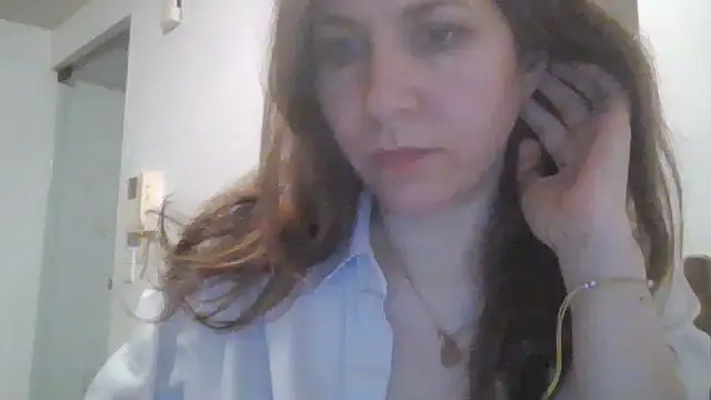 JasmineGlamour online show from 16, 4, 2026