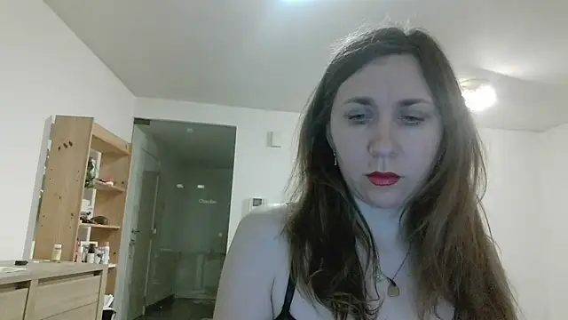 JasmineGlamour online show from 13, 5, 2026