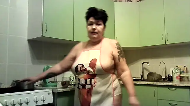 Snapshot of FantasyMichelle chatting on 9, 1, 2025 FantasyMichelle online show from 9, 1, 2025