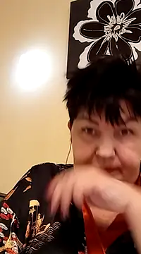 Snapshot of FantasyMichelle chatting on 5, 2, 2025 FantasyMichelle online show from 5, 2, 2025