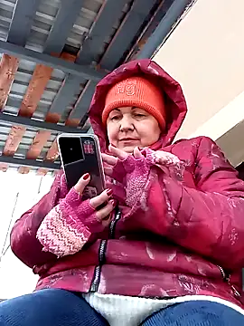 Snapshot of FantasyMichelle chatting on 8, 2, 2025 FantasyMichelle online show from 8, 2, 2025