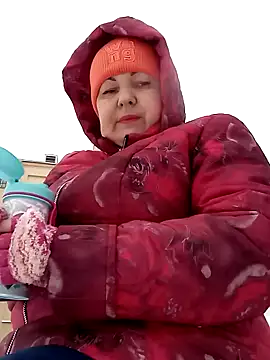 Snapshot of FantasyMichelle chatting on 6, 2, 2025 FantasyMichelle online show from 6, 2, 2025