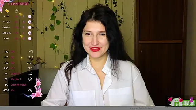 Alianna Solo Kisses online show from 6, 2, 2026