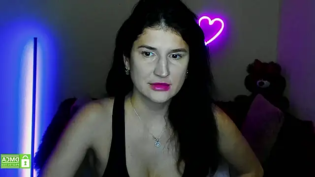 Alianna Solo Kisses online show from 11, 2, 2026