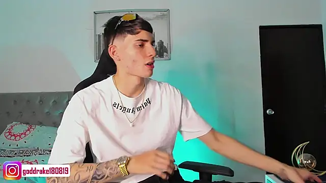 god drake online show from 31, 1, 2025