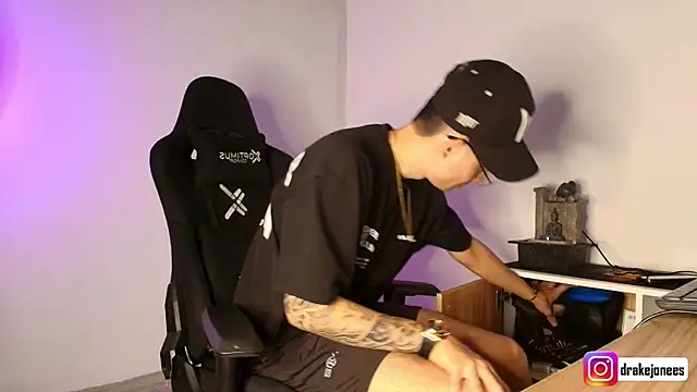 god drake online show from 14, 4, 2026