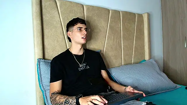 god drake online show from 24, 10, 2025